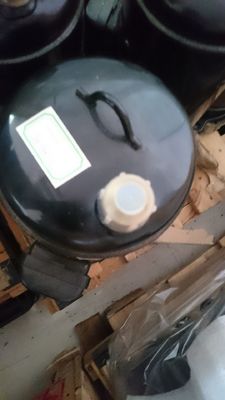 মাল্টি লাইন হিটাচি হাইসেন্স কম্প্রেসার ৫০০ডিএইচএম-৮০ডি১ প্রযোজ্য হাসপাতাল ফ্যাক্টরি স্কুল সেন্ট্রাল এয়ার কন্ডিশনিং