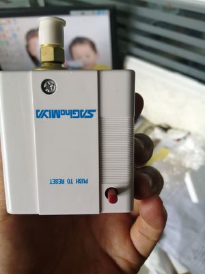 হিটাচি স্ক্রু টাইপ চিলার আনুষাঙ্গিক উচ্চ চাপ সুইচ G7D06955F